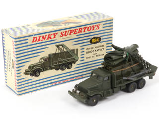Lot 242 - DINKY TOYS (FRANCE) (1)