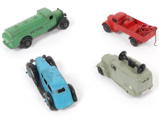 Lot 176 - DINKY TOYS (GB) (4)