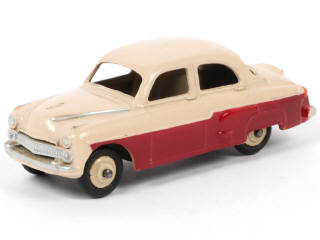 Lot 117 - DINKY TOYS (GB) (1)