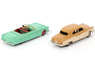 Lot 161 - DINKY TOYS (GB) (2)