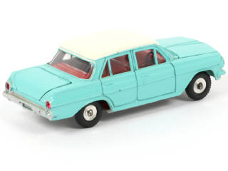 Lot 143 - DINKY TOYS (GB) (1)