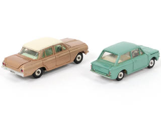 Lot 158 - DINKY TOYS (GB) (2)