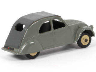 Lot 201 - DINKY TOYS (FRANCE) (1)