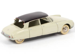 Lot 190 - DINKY TOYS (FRANCE) (1)