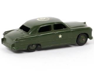 Lot 105 - DINKY TOYS (GB) (1)