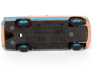 Lot 125 - DINKY TOYS (GB) (1)