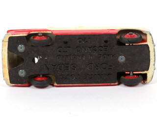 Lot 127 - DINKY TOYS (GB) (1)