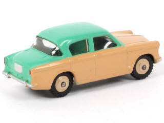 Lot 133 - DINKY TOYS (GB) (1)