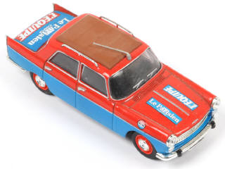 Lot 125 - DIVERS (12)