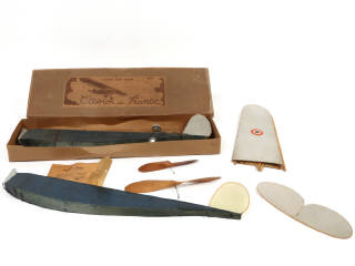 Lot 110 - AIGLE (FRANCE) (1)