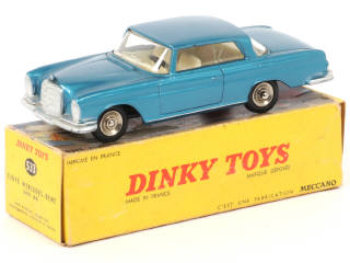 Lot 158 - DINKY TOYS (FRANCE) (1)