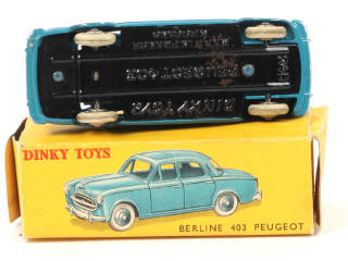 Lot 132 - DINKY TOYS (FRANCE) (1)