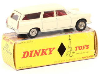 Lot 155 - DINKY TOYS (FRANCE) (1)