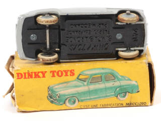 Lot 136 - DINKY TOYS (FRANCE) (1)
