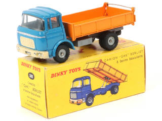 Lot 201 - DINKY TOYS (FRANCE) (1)