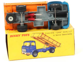 Lot 201 - DINKY TOYS (FRANCE) (1)