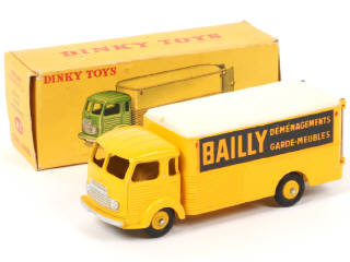 Lot 195 - DINKY TOYS (FRANCE) (1)