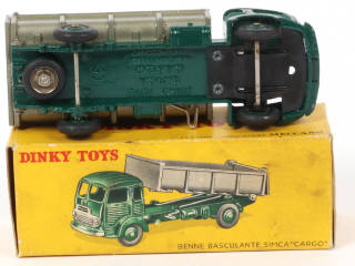 Lot 196 - DINKY TOYS (FRANCE) (1)