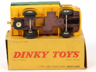 Lot 200 - DINKY TOYS (FRANCE) (1)