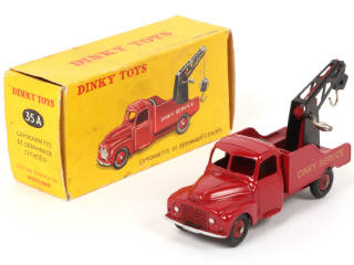 Lot 198 - DINKY TOYS (FRANCE) (1)