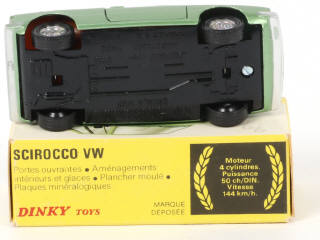 Lot 179 - DINKY TOYS (FRANCE) (1)