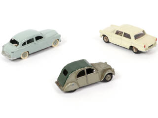 Lot 236 - DINKY TOYS (FRANCE) (3)