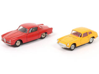 Lot 212 - DINKY TOYS (FRANCE) (2)