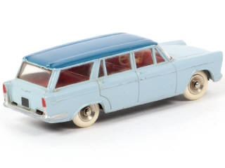 Lot 124 - DINKY TOYS (FRANCE) (1)