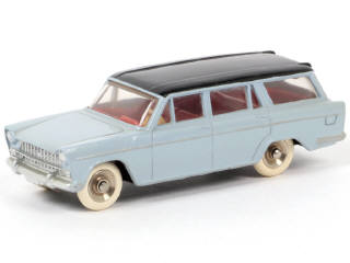 Lot 123 - DINKY TOYS (FRANCE) (1)