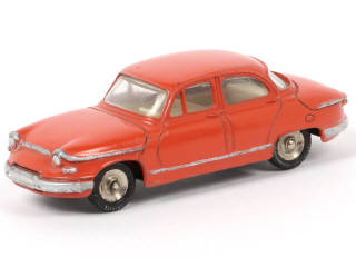 Lot 121 - DINKY TOYS (FRANCE) (1)