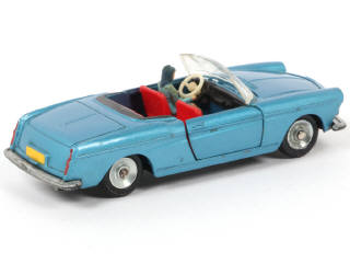 Lot 107 - DINKY TOYS (FRANCE) (1)