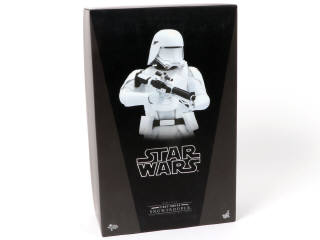 Lot 87 - HOT TOYS (JAPON) (1)