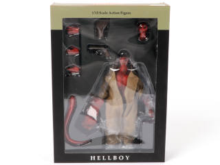 Lot 141 - 1000 TOYS (CHINE) (1)