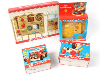 Lot 12 - FISHER- PRICE TOYS (USA) (4)