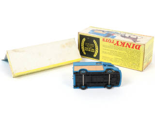 Lot 335 - DINKY TOYS (FRANCE) (1)