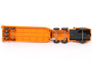 Lot 322 - DINKY TOYS (FRANCE) (1)