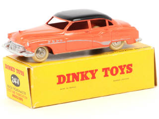 Lot 223 - DINKY TOYS (FRANCE) (1)