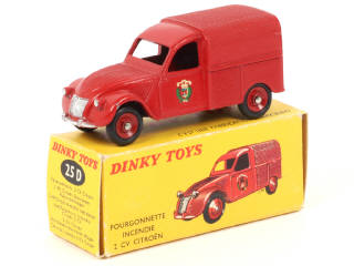 Lot 213 - DINKY TOYS (FRANCE) (1)