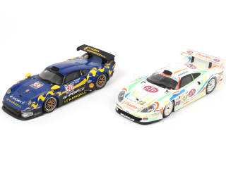 Lot 8 - UT MODELS (CHINE) (2)