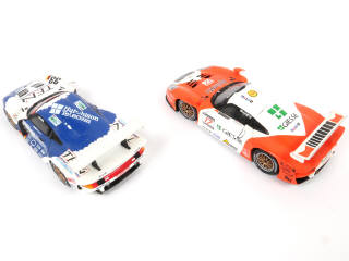 Lot 9 - UT MODELS (CHINE) (2)