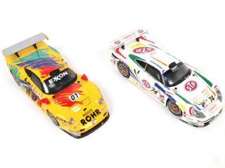 Lot 6 - UT MODELS (CHINE) (2)
