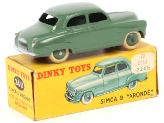 Lot 157 - DINKY TOYS (FRANCE) (1)