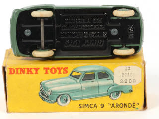 Lot 157 - DINKY TOYS (FRANCE) (1)