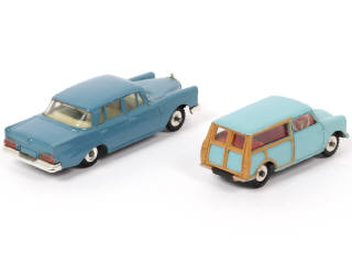Lot 110 - DINKY TOYS (GB) (2)