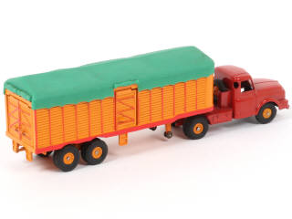 Lot 137 - DINKY TOYS (FRANCE) (1)