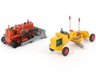Lot 206 - DINKY TOYS (FRANCE) (2)