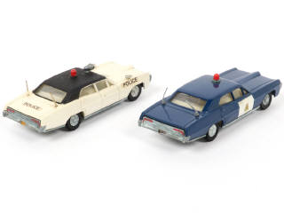 Lot 113 - DINKY TOYS (GB) (2)