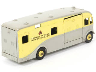 Lot 81 - DINKY TOYS (GB) (1)