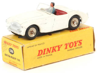 Lot 186 - DINKY TOYS (FRANCE) (1)