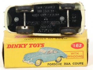 Lot 98 - DINKY TOYS (GB) (1)